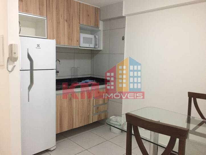 Apartamento à venda com 1 quarto, 32m² - Foto 3