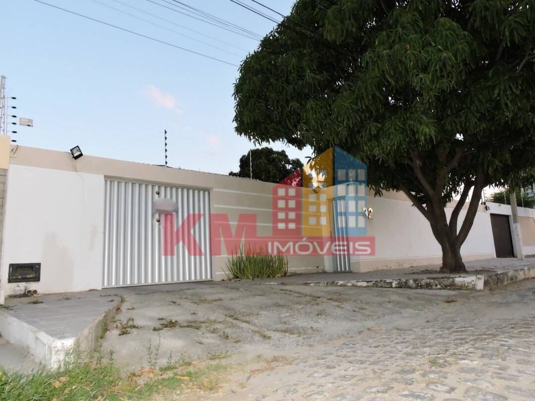 Casa à venda com 3 quartos, 290m² - Foto 28