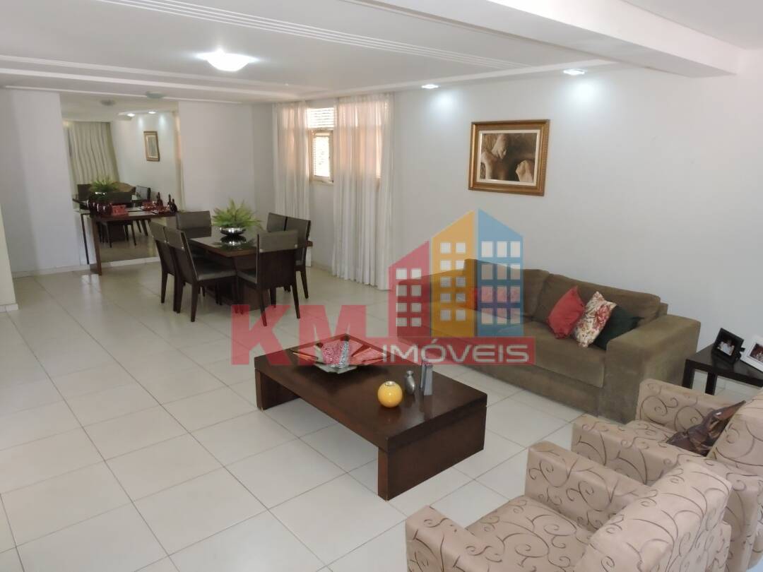 Casa à venda com 3 quartos, 301m² - Foto 12