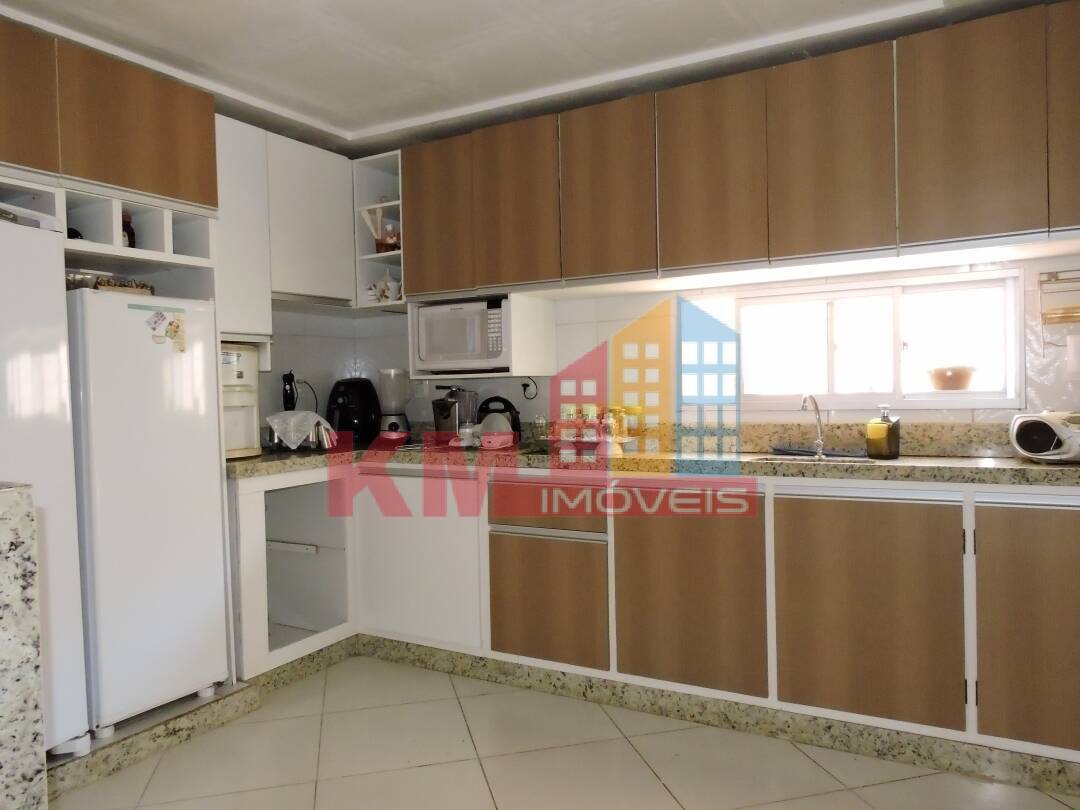 Casa à venda com 3 quartos, 301m² - Foto 17