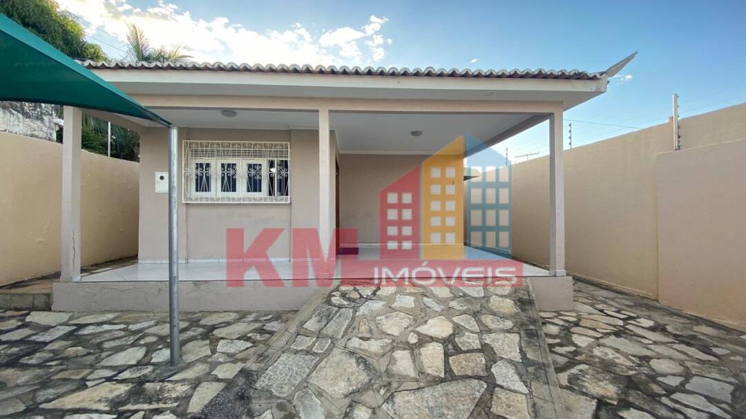 Casa à venda com 3 quartos, 680m² - Foto 2