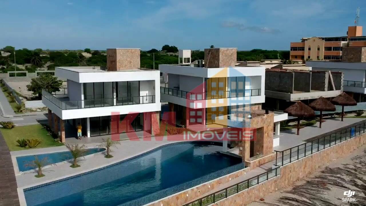 Casa de Condomínio à venda com 4 quartos, 200m² - Foto 2