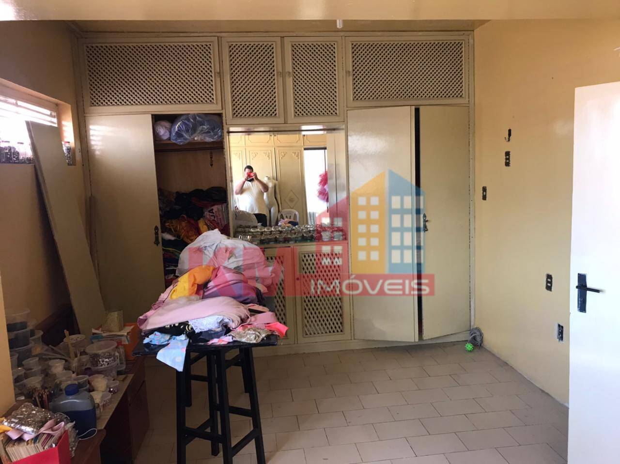 Casa à venda com 6 quartos, 100m² - Foto 7