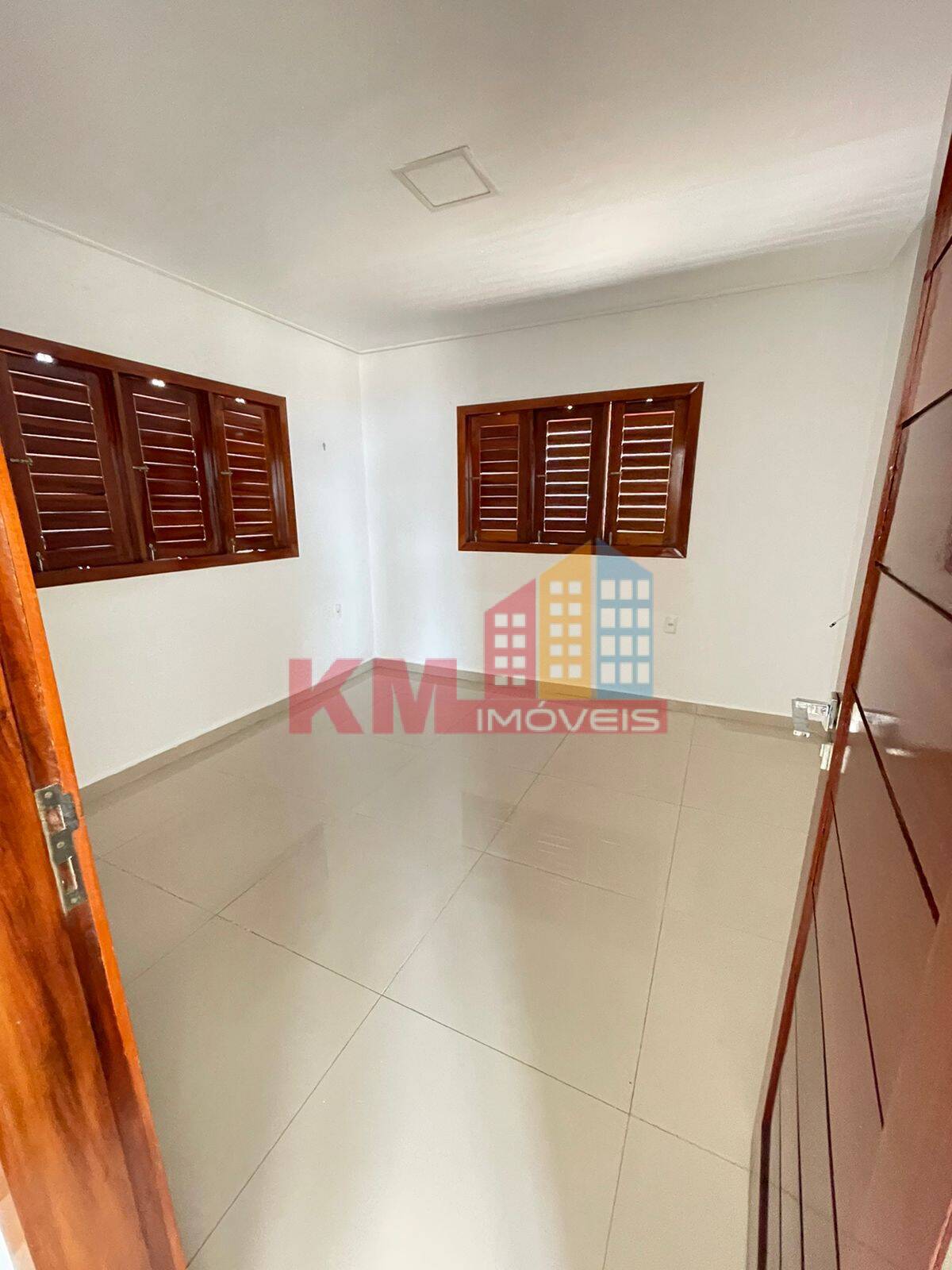 Casa de Condomínio à venda com 4 quartos, 305m² - Foto 21