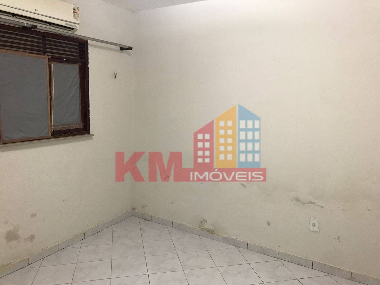 Casa à venda com 3 quartos, 300m² - Foto 37