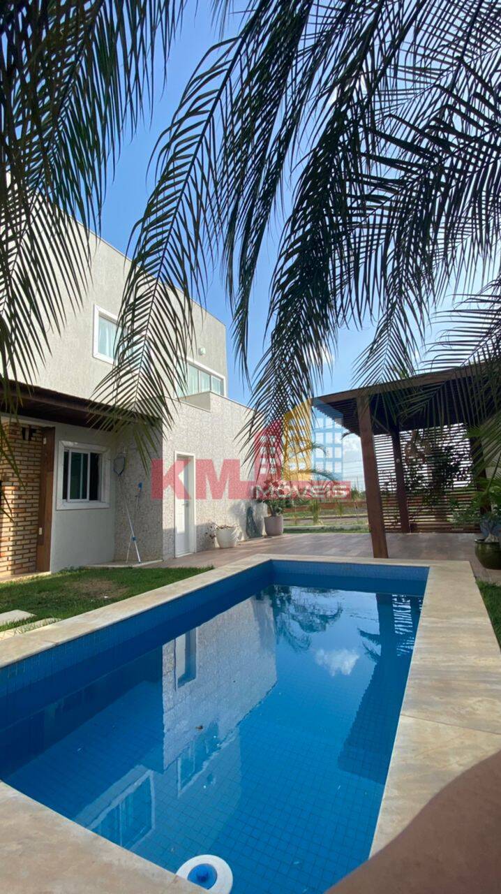 Casa de Condomínio à venda com 4 quartos, 271m² - Foto 2