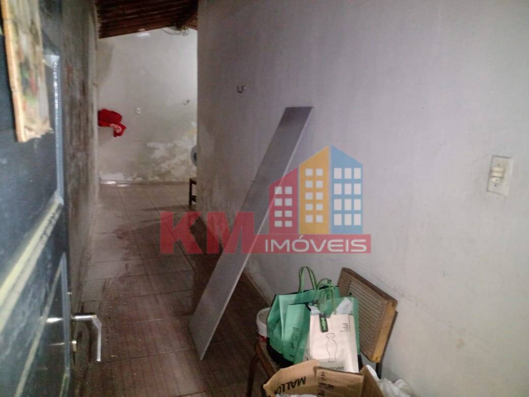 Casa à venda com 2 quartos, 100m² - Foto 10