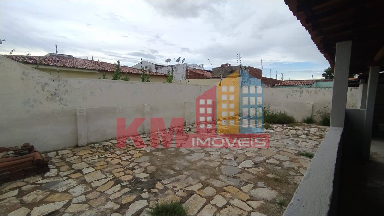 Casa à venda com 3 quartos, 1000m² - Foto 6