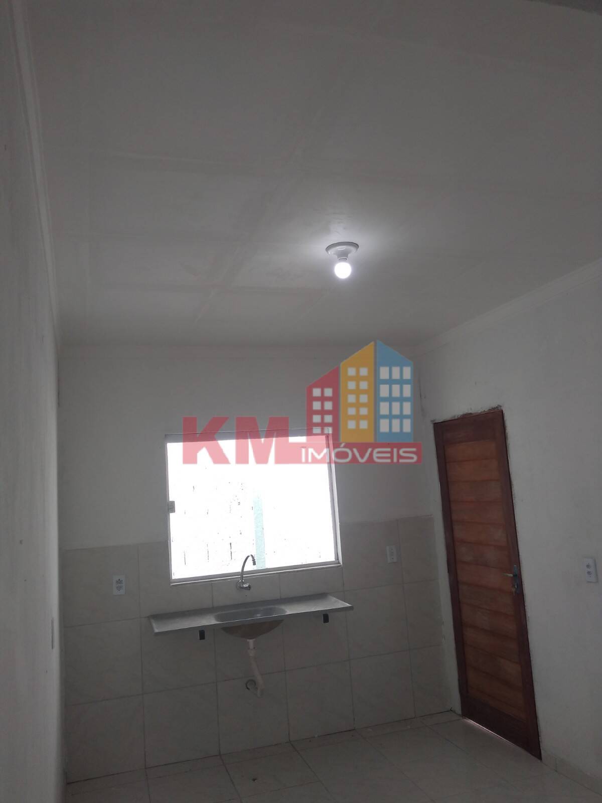 Casa à venda e aluguel com 1 quarto, 100m² - Foto 11