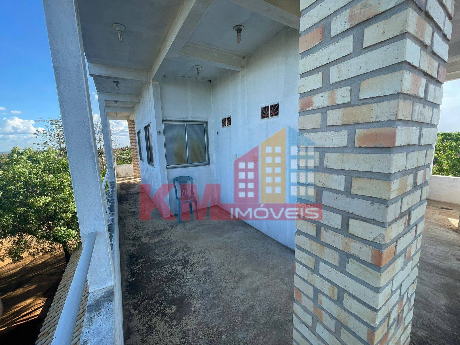 Casa à venda com 3 quartos, 3000m² - Foto 2