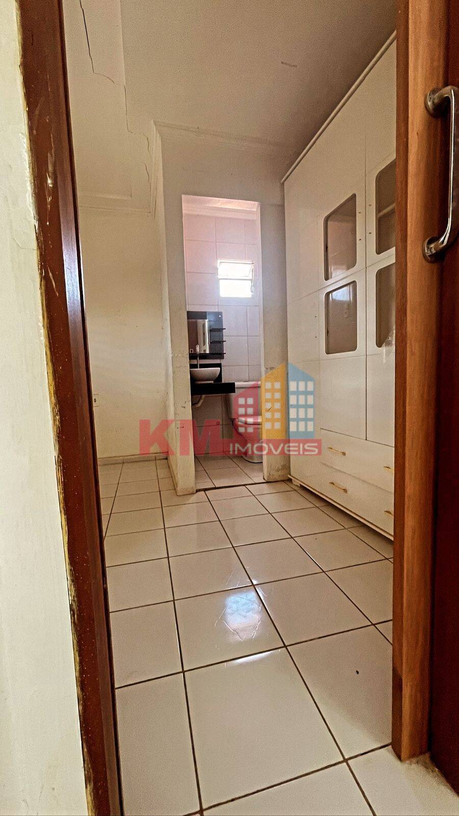 Casa à venda com 4 quartos, 200m² - Foto 15