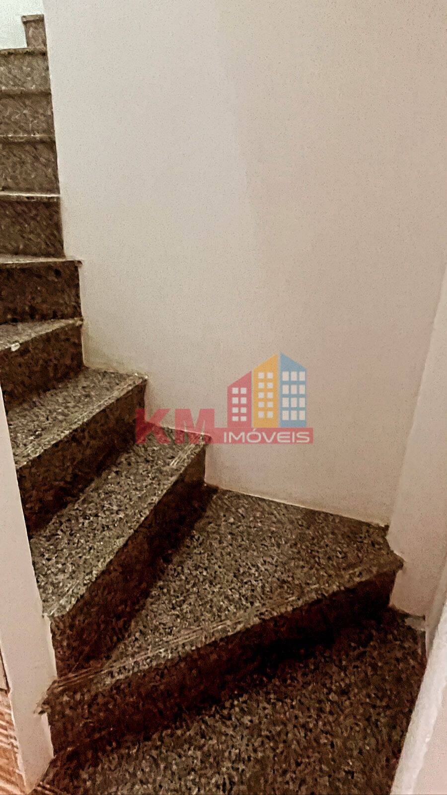 Casa à venda com 4 quartos, 200m² - Foto 19