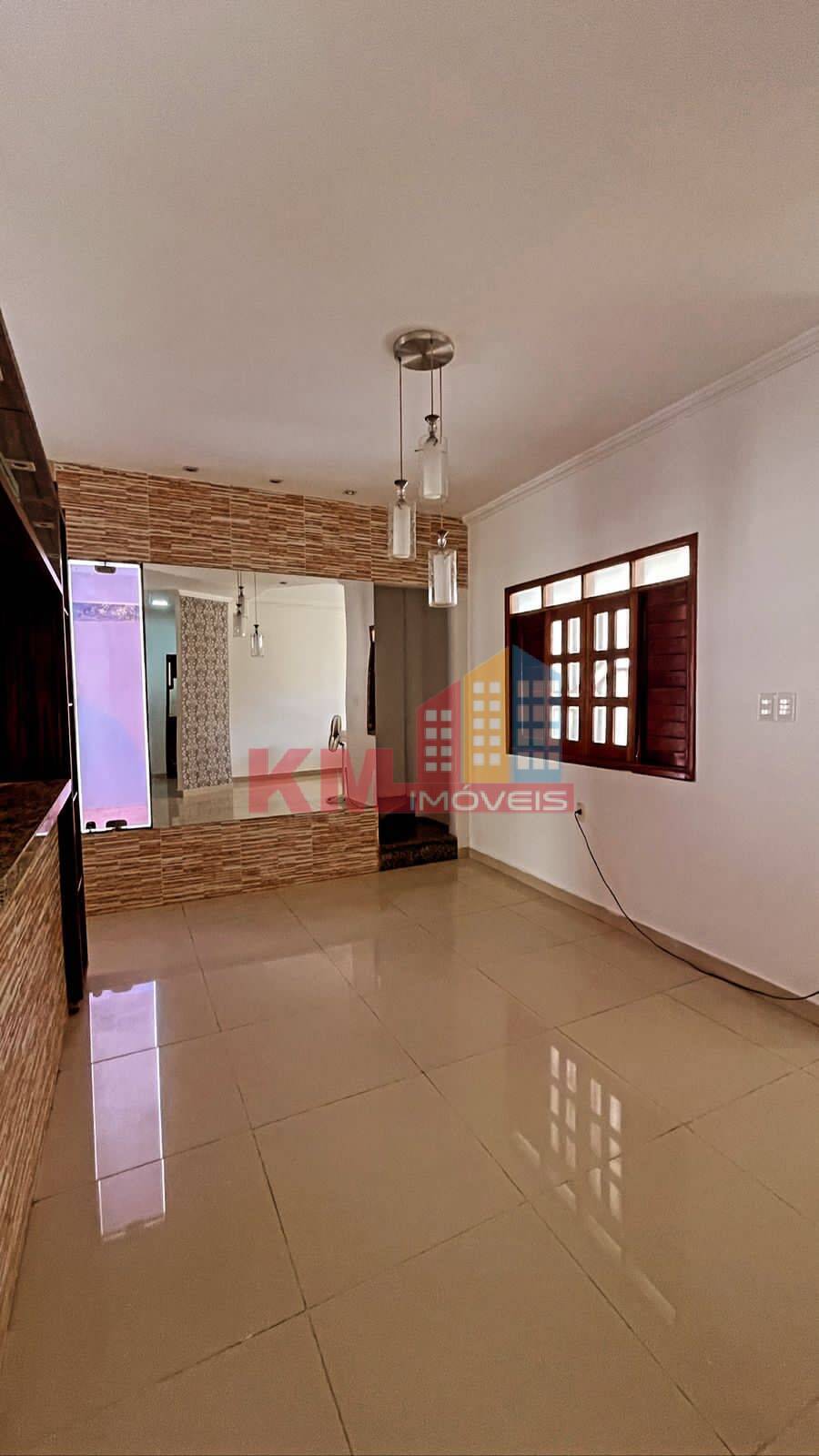 Casa à venda com 4 quartos, 200m² - Foto 5