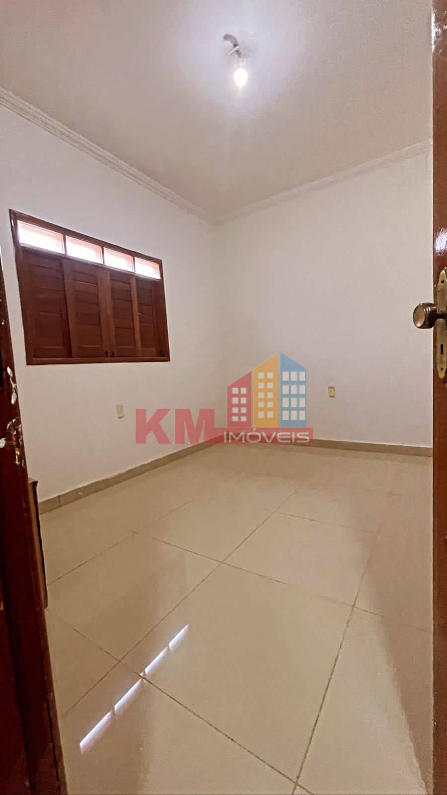 Casa à venda com 4 quartos, 200m² - Foto 25