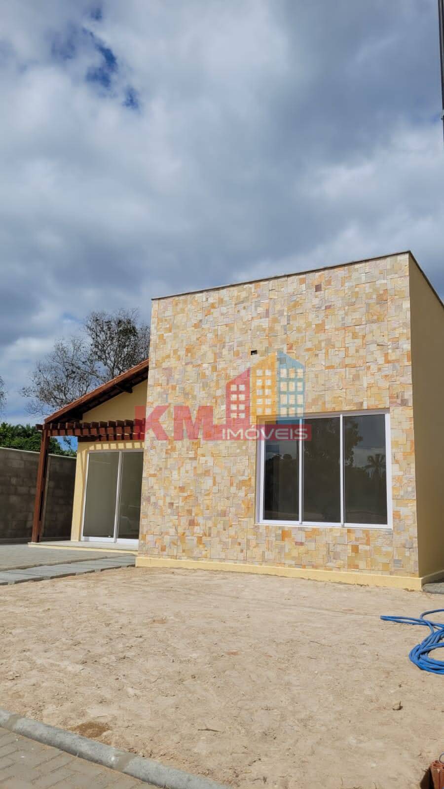 Casa de Condomínio à venda com 4 quartos, 145m² - Foto 1