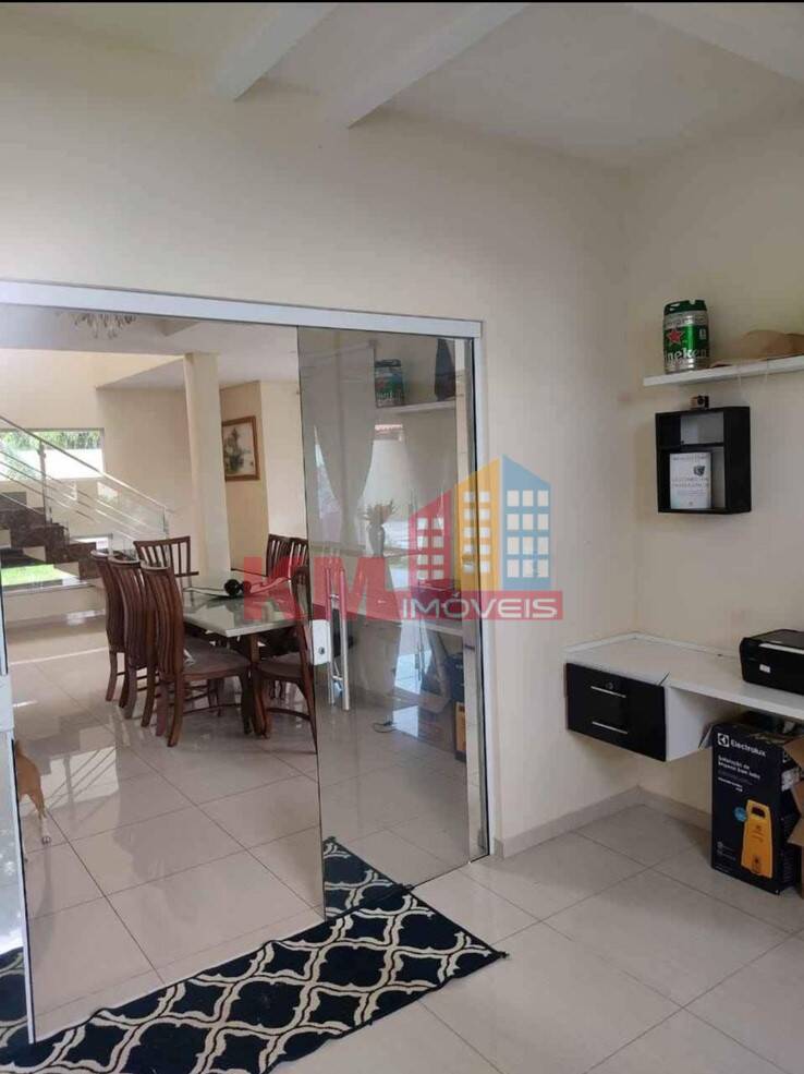 Casa à venda com 4 quartos, 1600m² - Foto 4