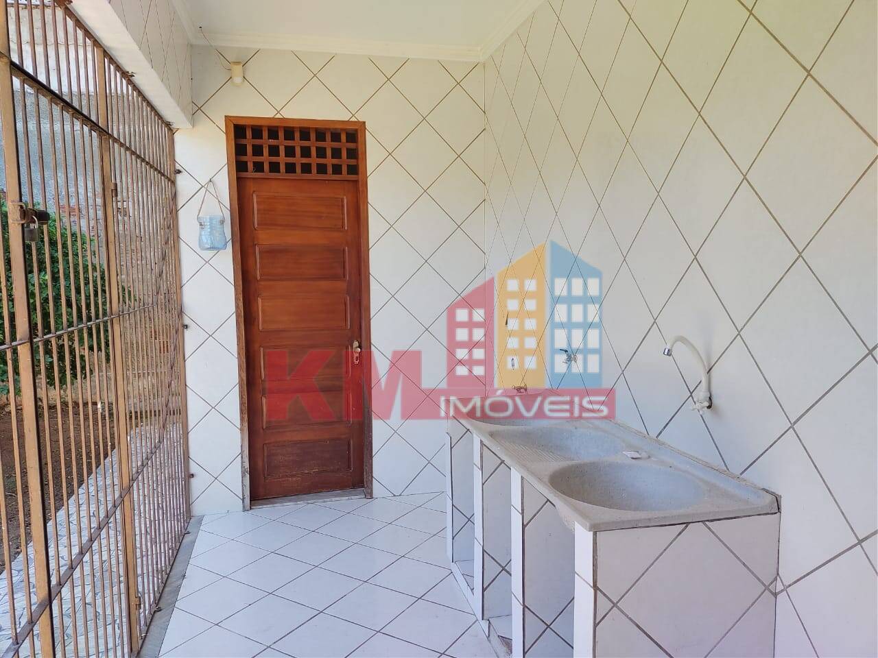 Casa à venda com 3 quartos, 360m² - Foto 15