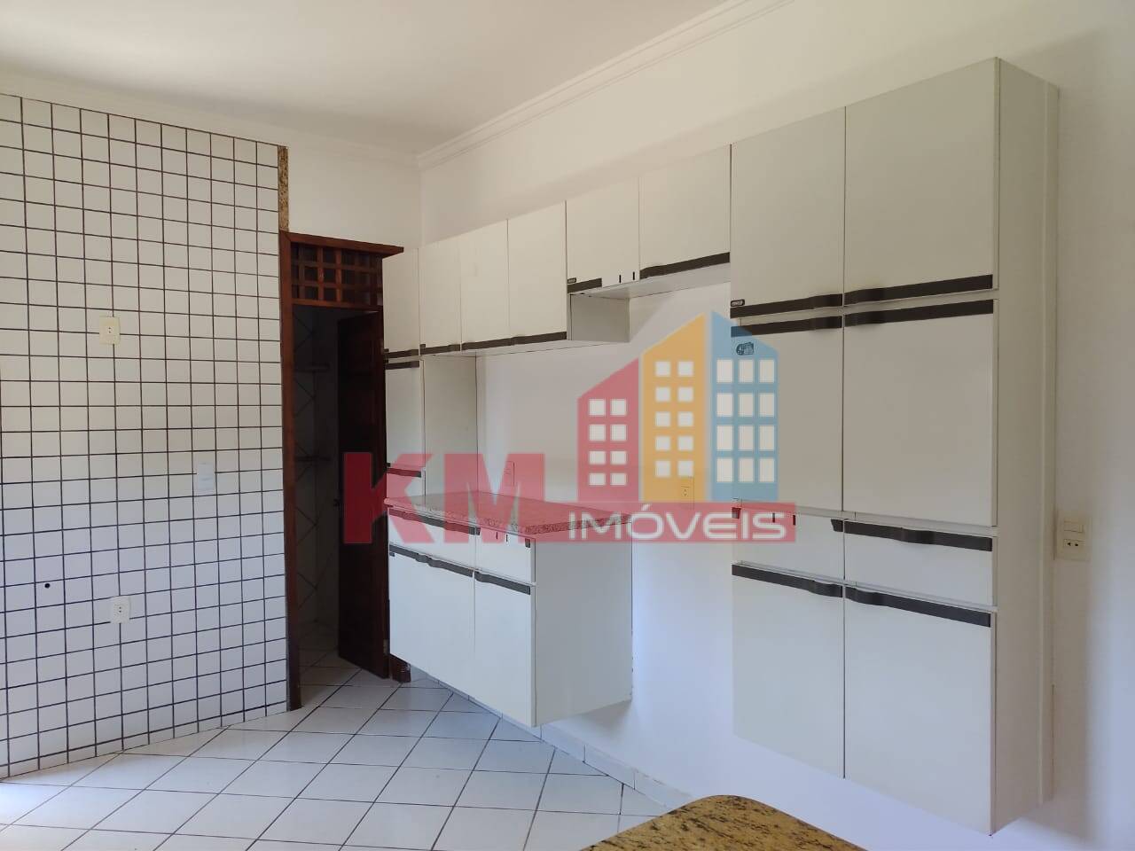 Casa à venda com 3 quartos, 360m² - Foto 10