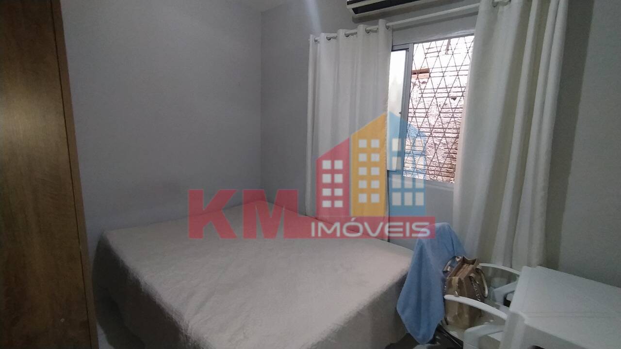 Casa à venda com 2 quartos, 200m² - Foto 9