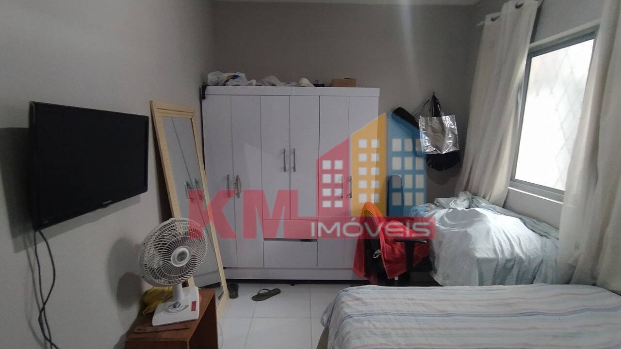 Casa à venda com 2 quartos, 200m² - Foto 13