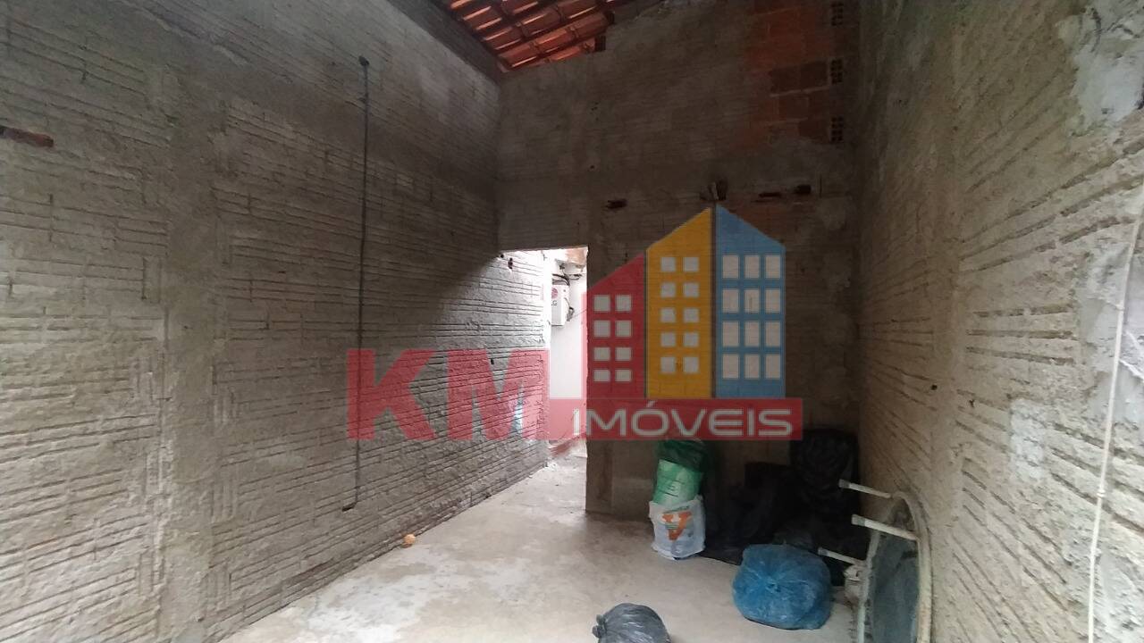 Casa à venda com 2 quartos, 200m² - Foto 21