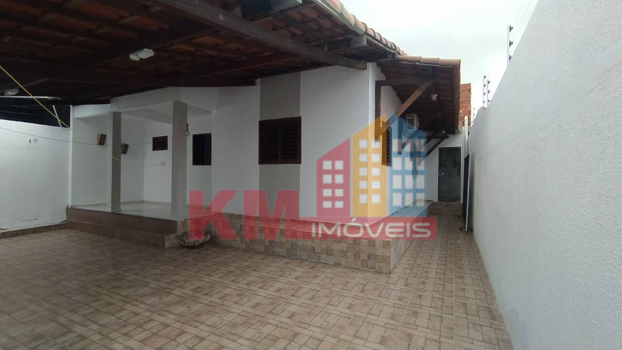 Casa à venda com 2 quartos, 200m² - Foto 17