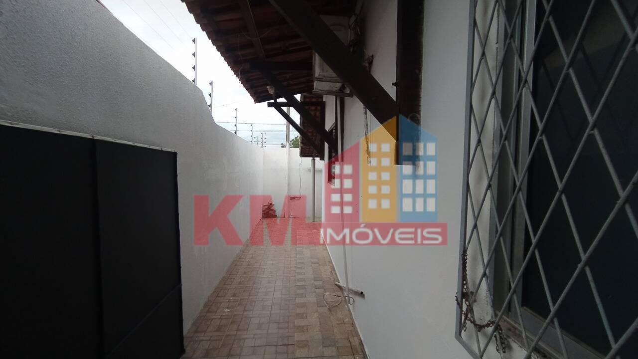 Casa à venda com 2 quartos, 200m² - Foto 19