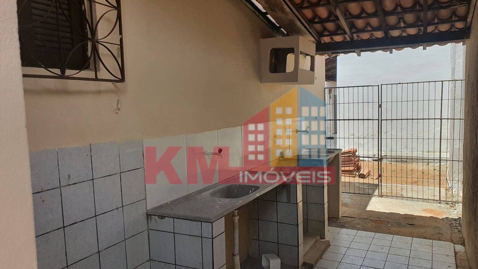 Casa à venda com 3 quartos, 450m² - Foto 12