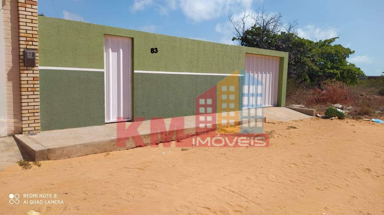 Casa à venda com 2 quartos, 78m² - Foto 1