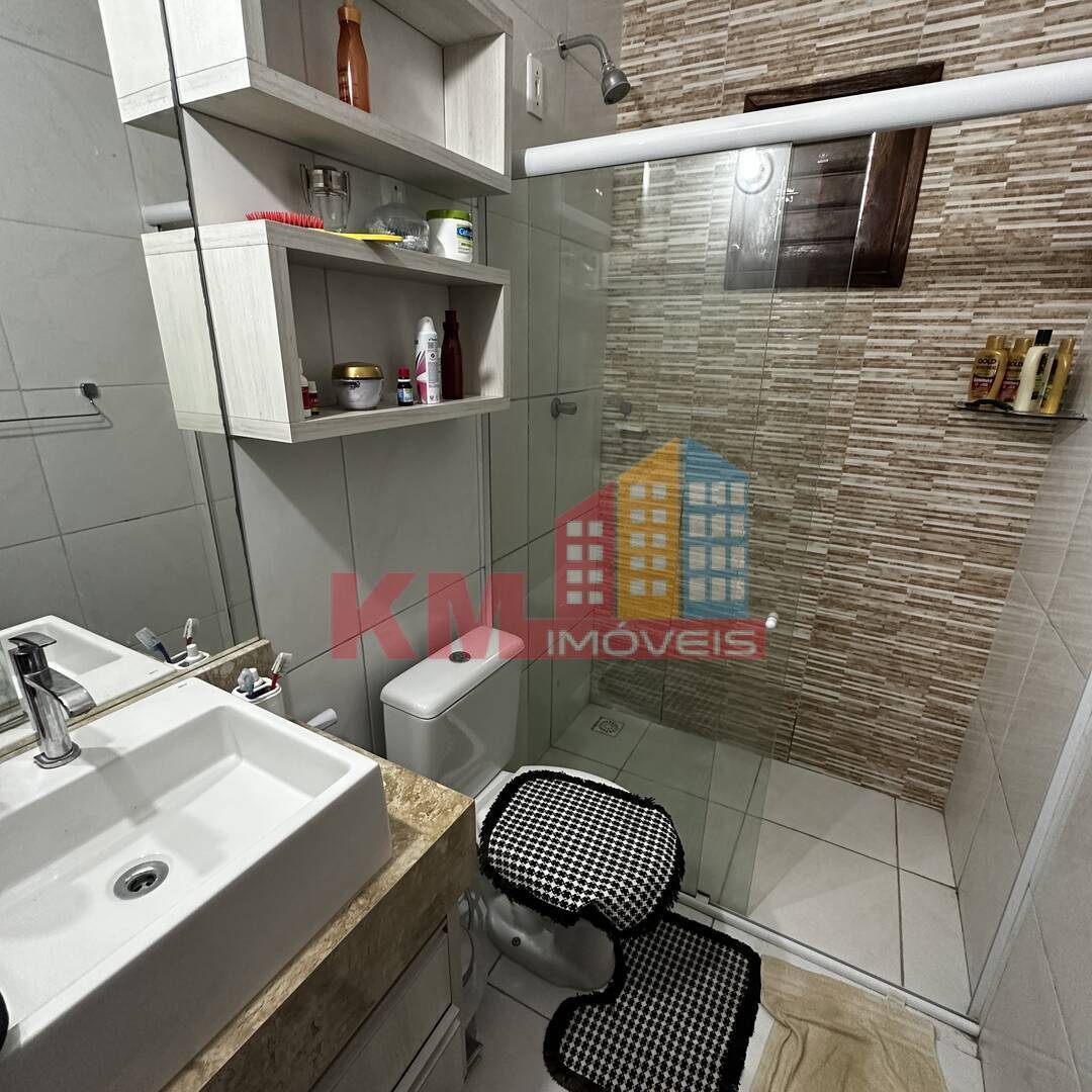 Casa à venda com 2 quartos, 82m² - Foto 11