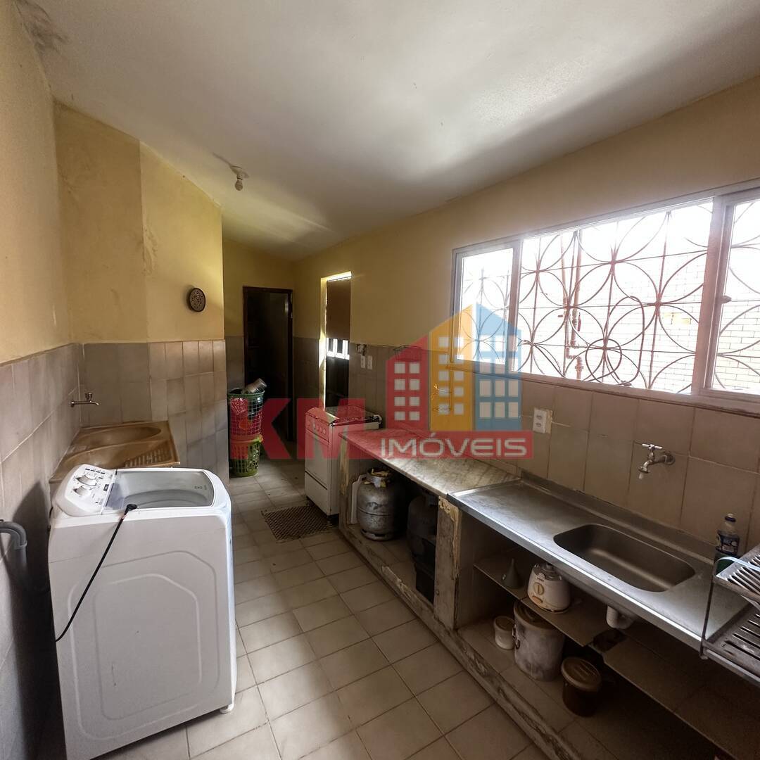 Casa à venda com 3 quartos, 245m² - Foto 18