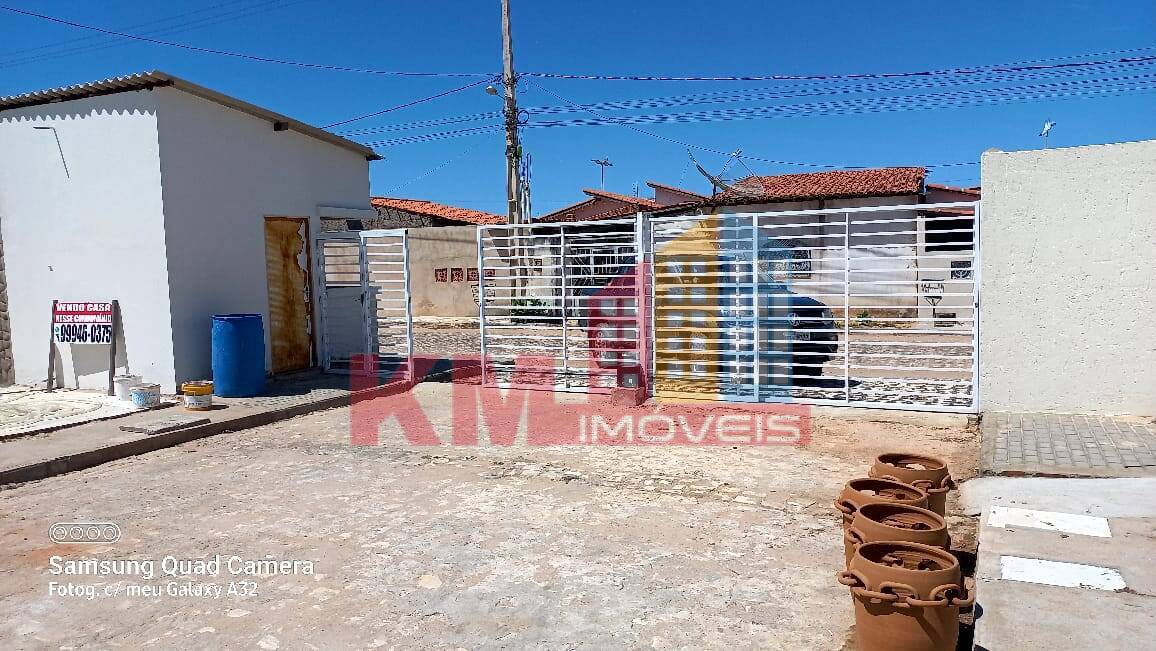 Casa de Condomínio à venda com 3 quartos, 200m² - Foto 4