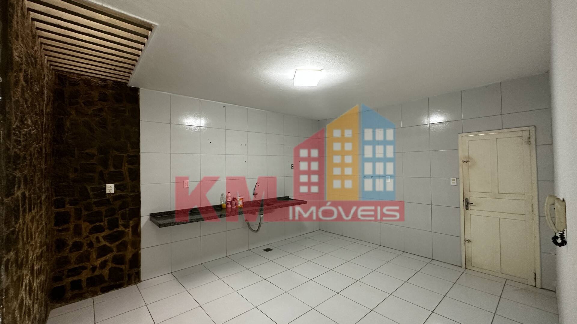 Casa à venda com 4 quartos, 250m² - Foto 14