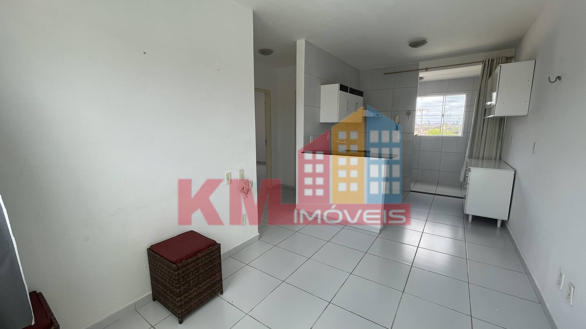 Apartamento à venda com 2 quartos, 999m² - Foto 2