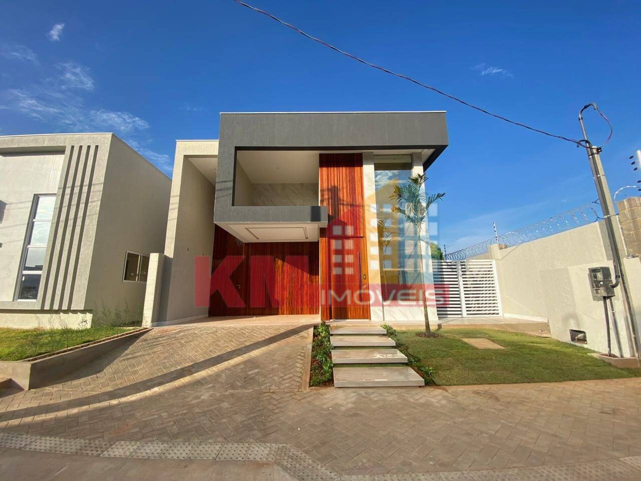 Casa de Condomínio à venda com 3 quartos, 118m² - Foto 2