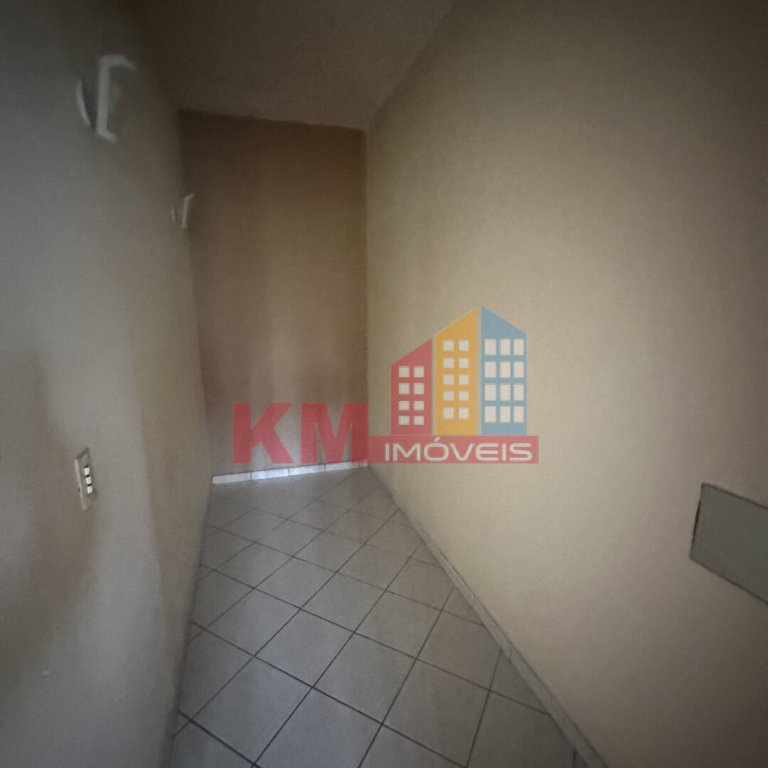 Casa à venda com 4 quartos, 999m² - Foto 13