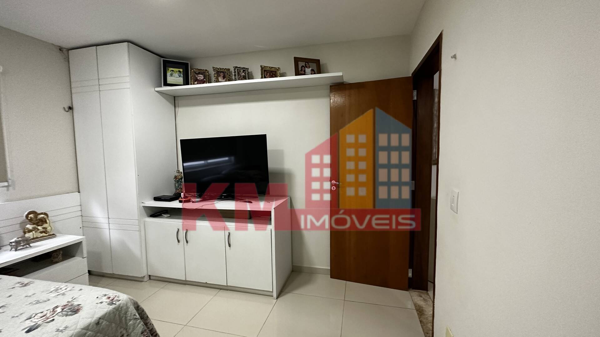 Casa de Condomínio à venda com 4 quartos, 236m² - Foto 19