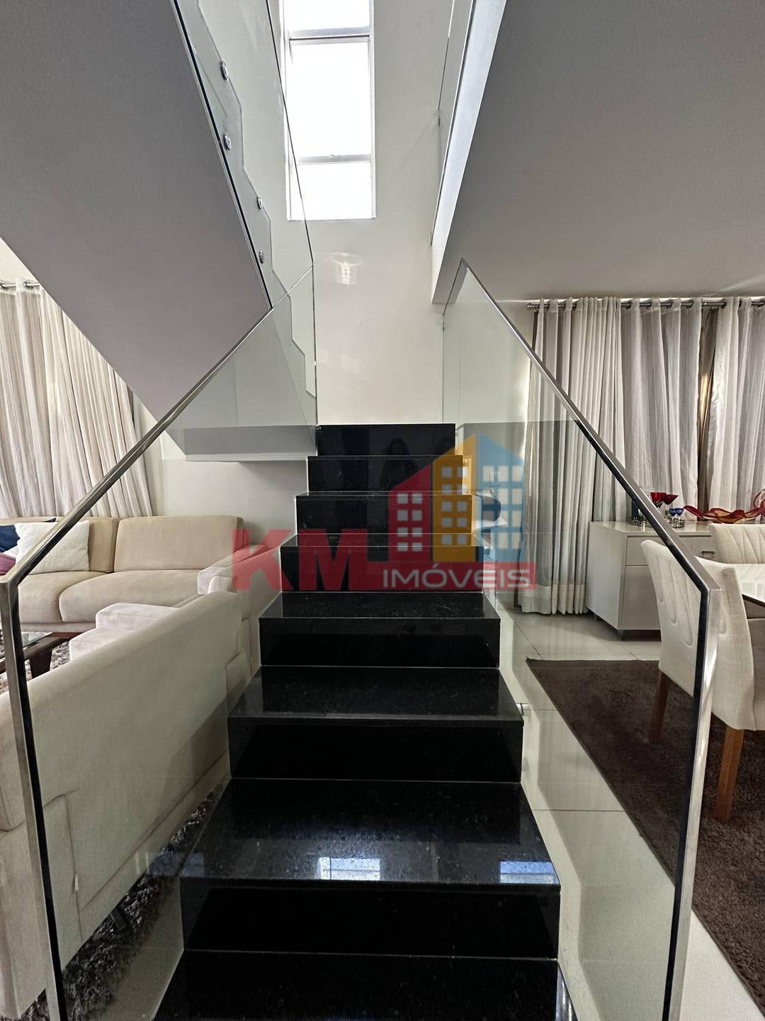 Casa de Condomínio à venda com 4 quartos, 236m² - Foto 3