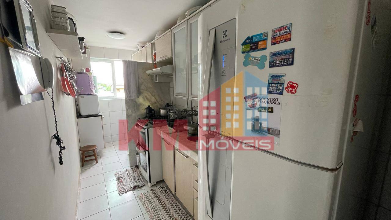 Apartamento à venda com 2 quartos, 70m² - Foto 4