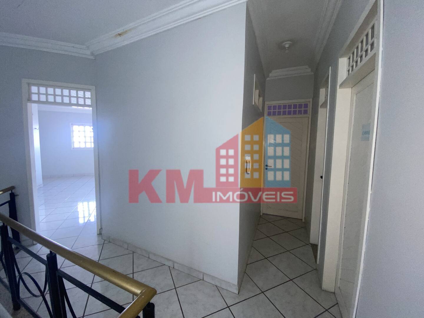 Casa para alugar com 5 quartos, 200m² - Foto 12