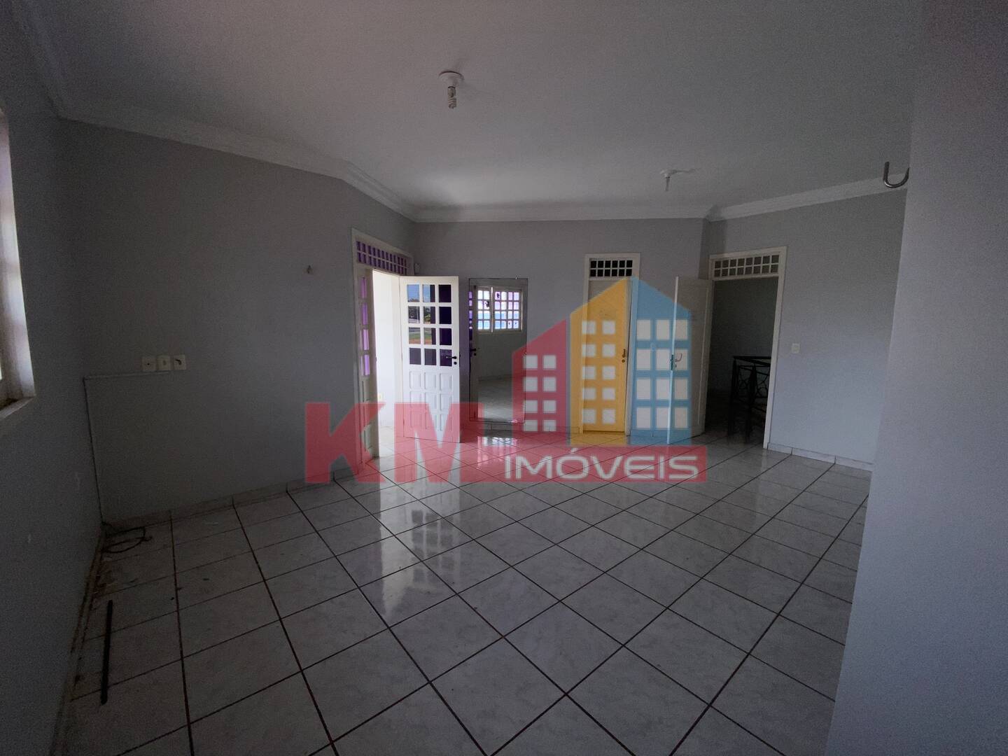 Casa para alugar com 5 quartos, 200m² - Foto 14