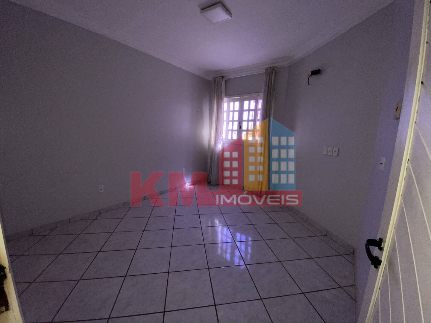 Casa para alugar com 5 quartos, 200m² - Foto 18