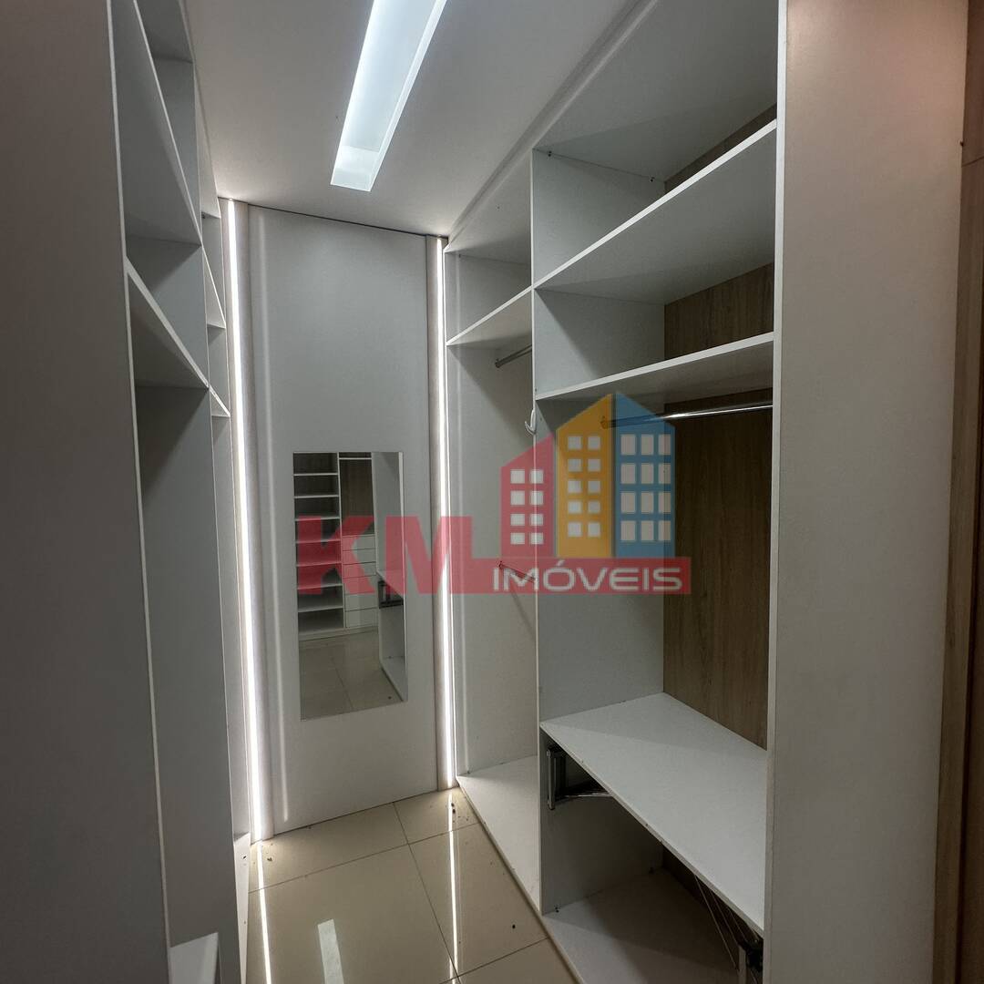 Casa à venda com 2 quartos, 170m² - Foto 13