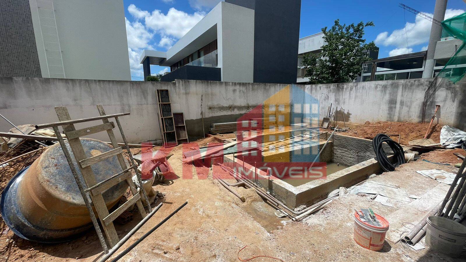 Casa de Condomínio à venda com 5 quartos, 321m² - Foto 7