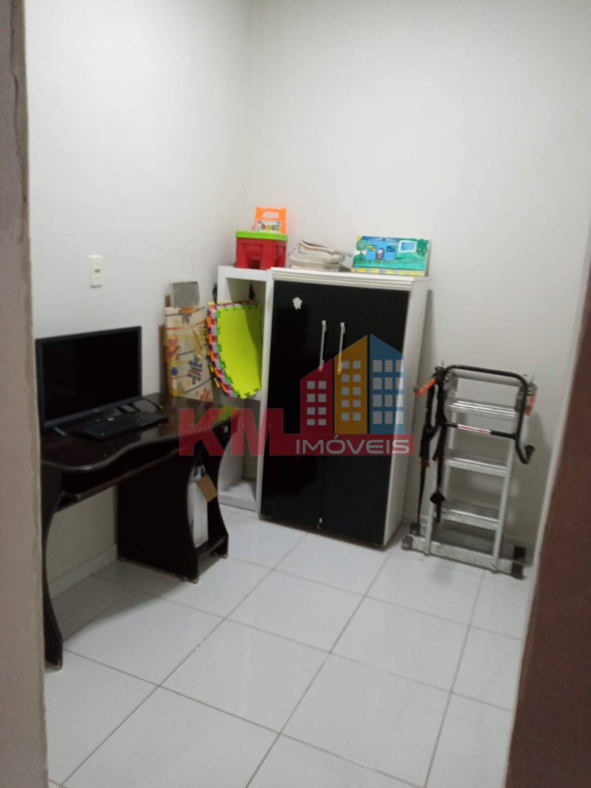 Casa à venda com 3 quartos, 87m² - Foto 13