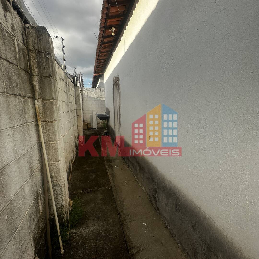 Casa à venda com 2 quartos, 150m² - Foto 12