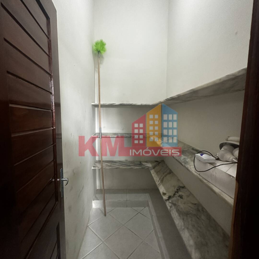 Casa à venda com 3 quartos, 270m² - Foto 16