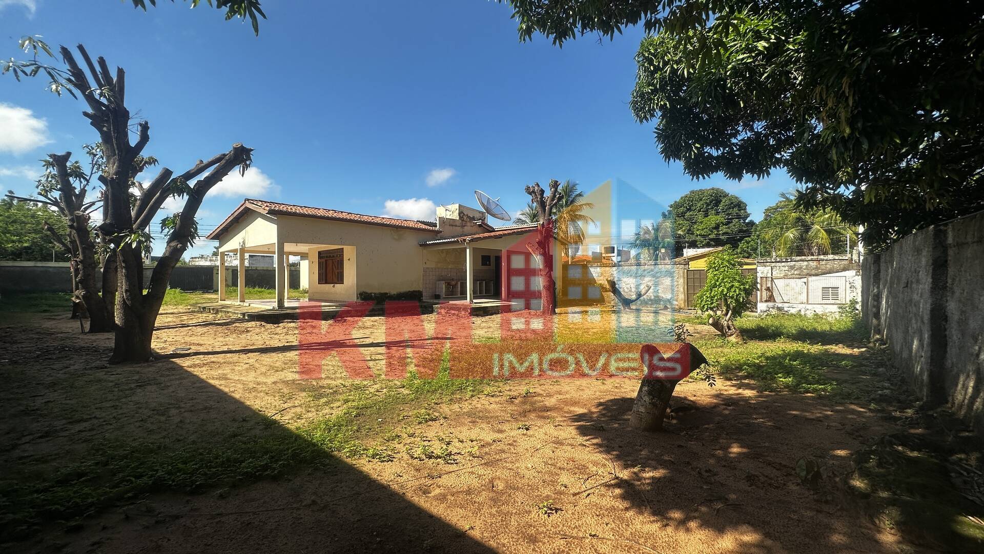 Casa à venda e aluguel com 3 quartos, 280m² - Foto 5