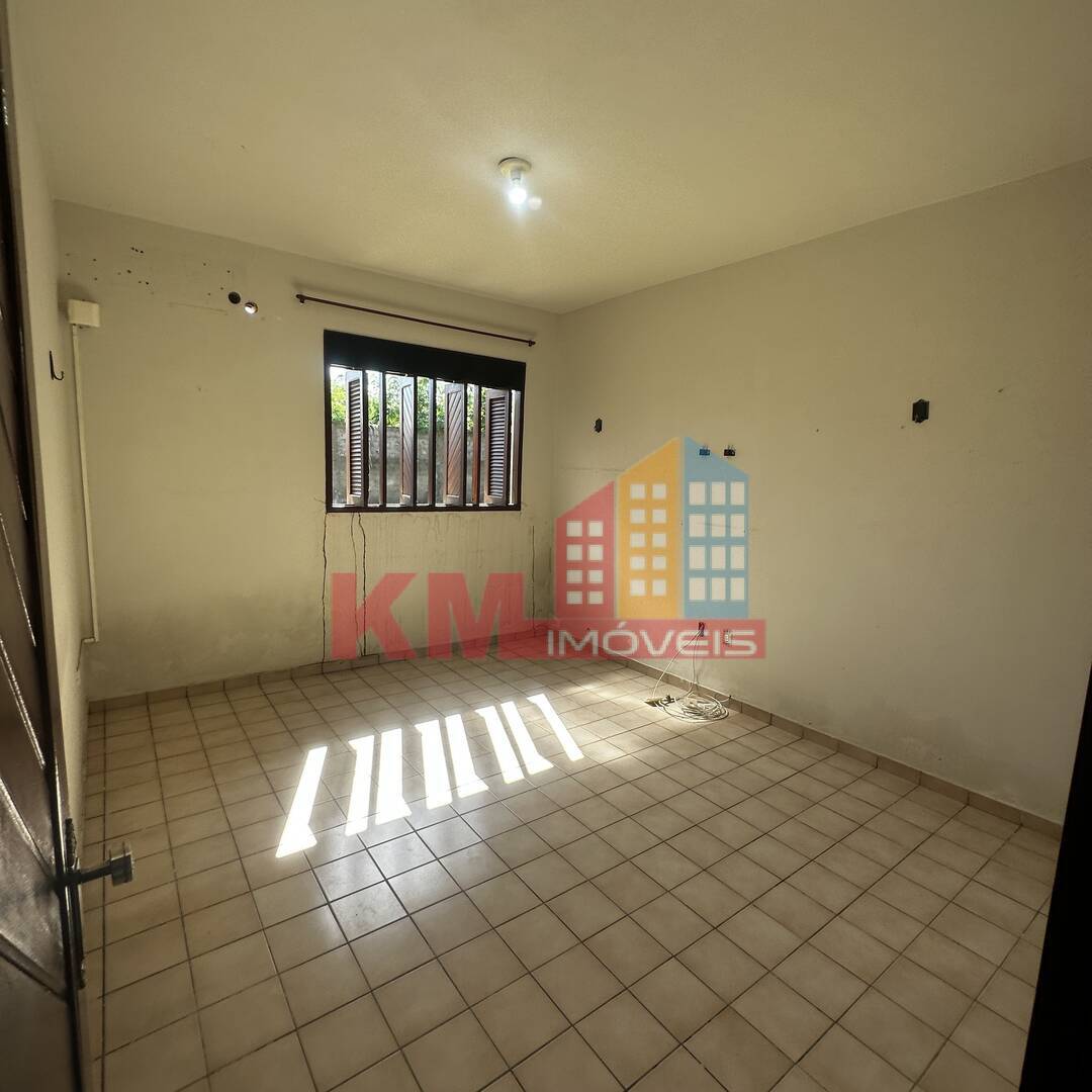 Casa à venda e aluguel com 3 quartos, 280m² - Foto 14