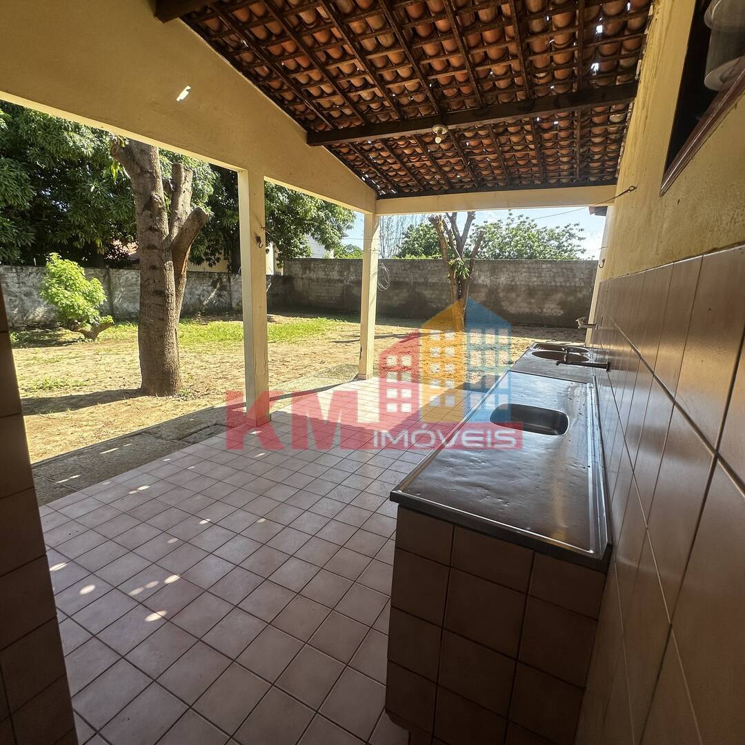 Casa à venda e aluguel com 3 quartos, 280m² - Foto 21